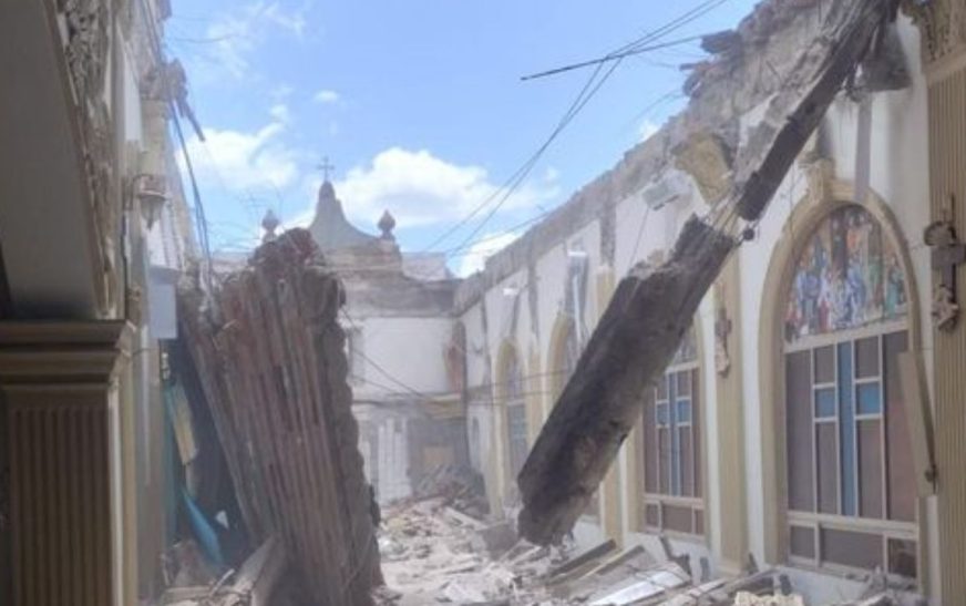 Colapsa techo de una parroquia en Cerralvo, Nuevo León