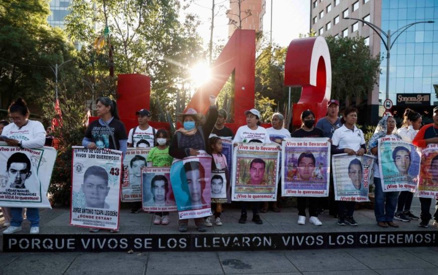 AMLO comparte carta a padres de los 43 normalistas de Ayotzinapa: “Se avanzó, no como quisiéramos”