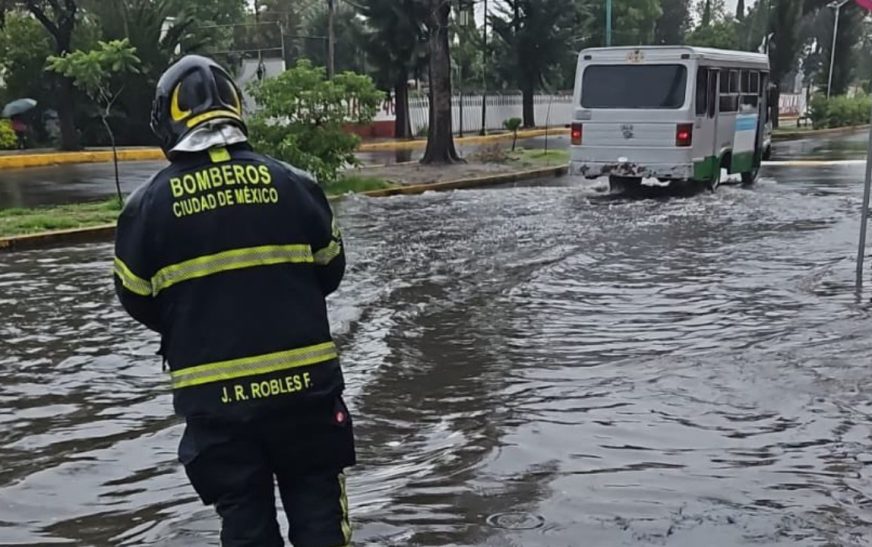 Activan alerta amarilla por lluvias fuertes en CDMX