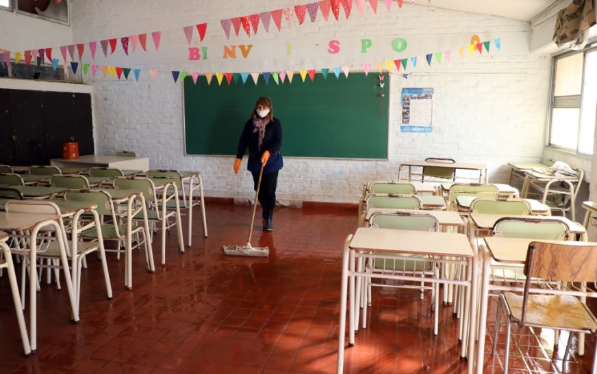 En este regreso a clases, CLOROX® dona más de 50 mil de sus productos  a distintas escuelas públicas de México