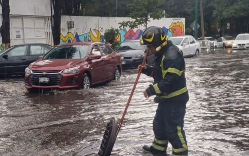 CDMX espera chubascos y lluvias fuertes a partir de las 21:00 horas