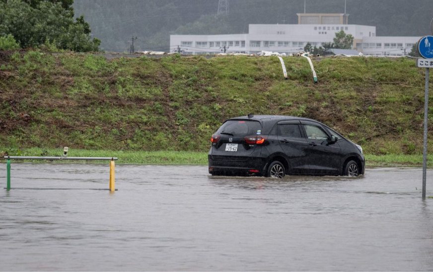 Tormenta tropical María toca tierra en Japón con intensas lluvias