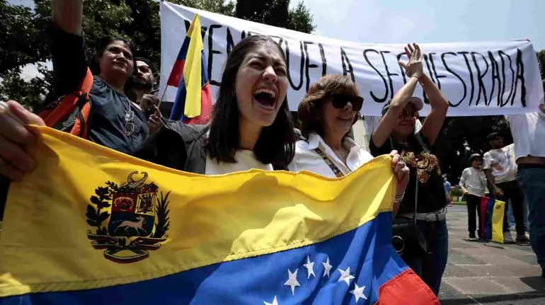 Cientos de venezolanos en México protestan contra ‘fraude electoral’