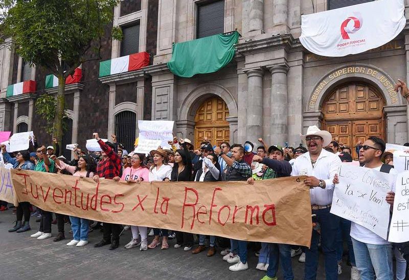 Estudiantes repudian paro de Ministros de la SCJN