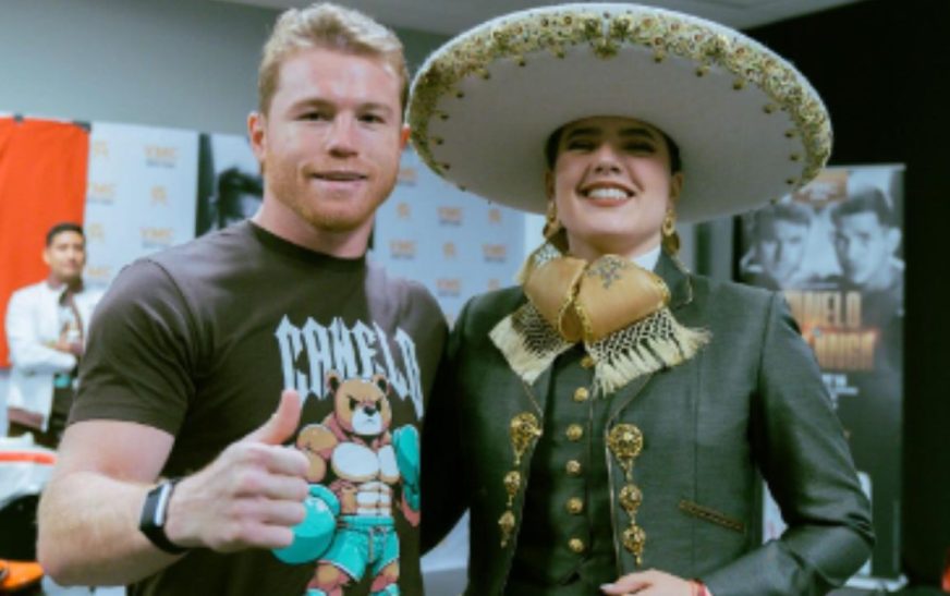 Camila Fernández habla sobre su error al cantar el Himno Nacional Mexicano; Canelo Álvarez la defiende