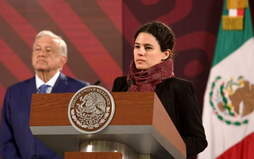 AMLO anticipa posible renuncia de Luisa María Alcalde