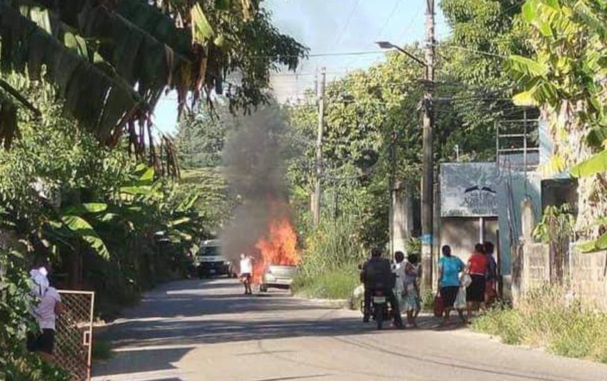 Asaltos y quema de vehículos generan alerta en Villahermosa