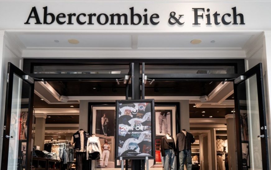 Exjefe de Abercrombie enfrenta acusación por tráfico sexual