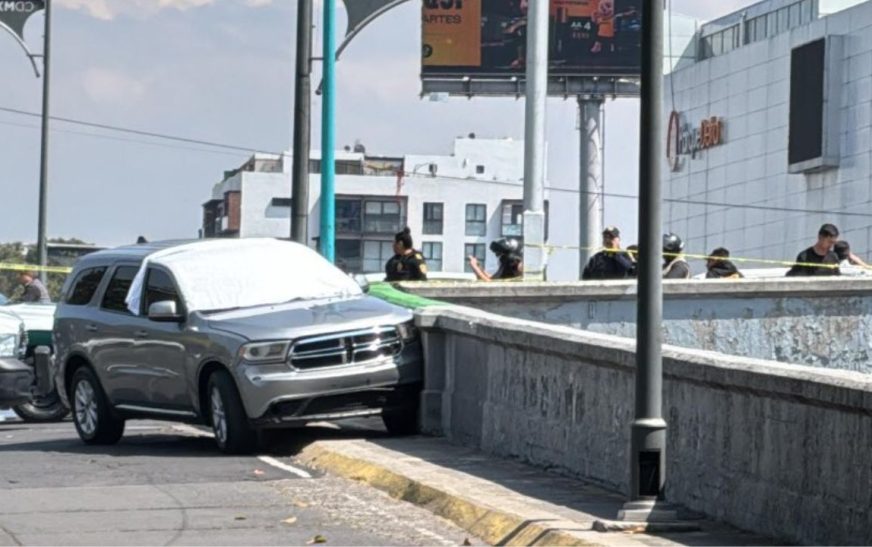 Asesinan a abogada penalista a bordo de su camioneta sobre Viaducto