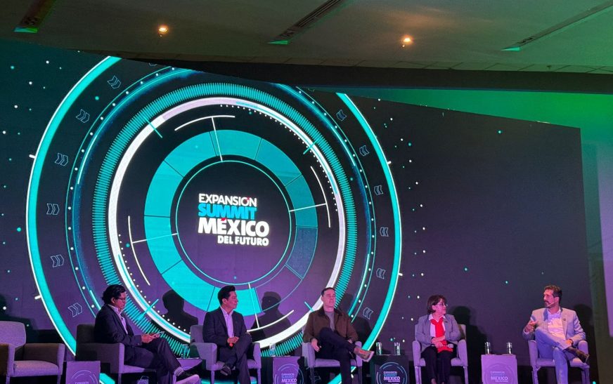 Destaca Tecmilenio como líder en innovación educativa durante el Expansión Summit 2024