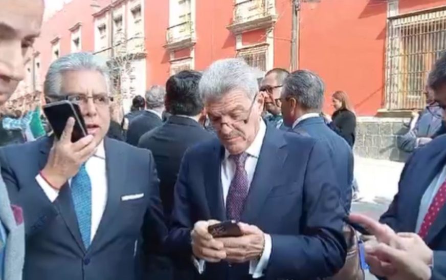 Tensión en Palacio Nacional por protesta del PJF previo a reunión con empresarios de EUA