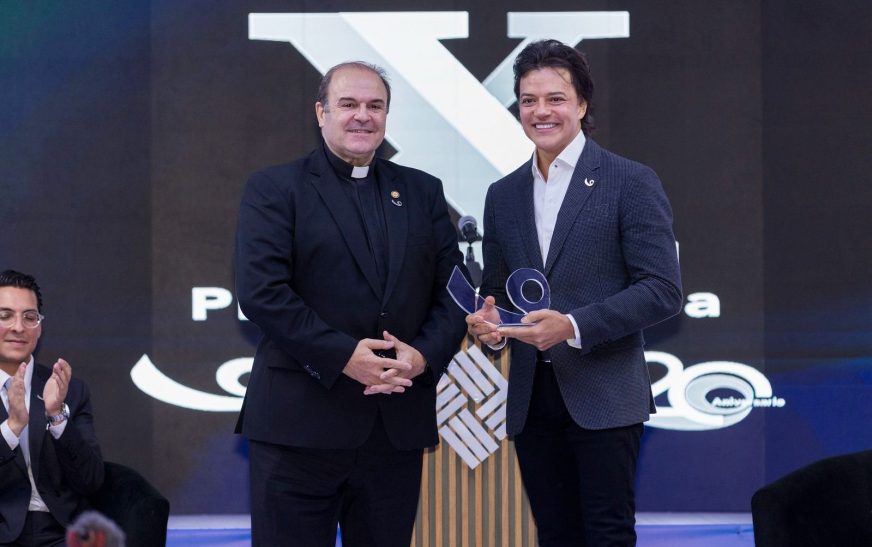 Rodrigo Herrera recibe el X Premio GENERA al Empresario del Año 2024