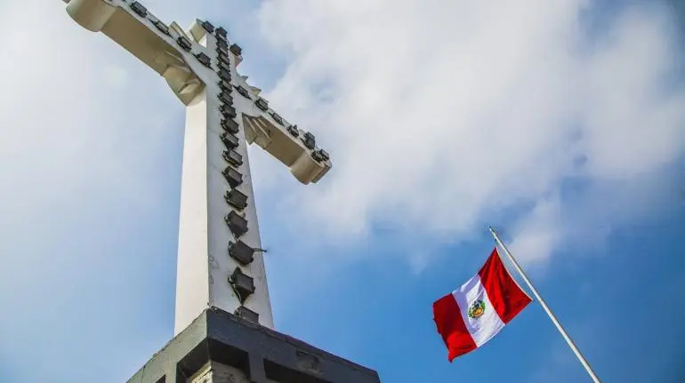 Perú promulga cambios a controvertida ley contra el crimen organizado