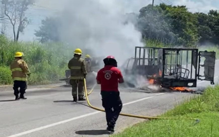 Tabasco: Queman comercios y vehículos en Villahermosa