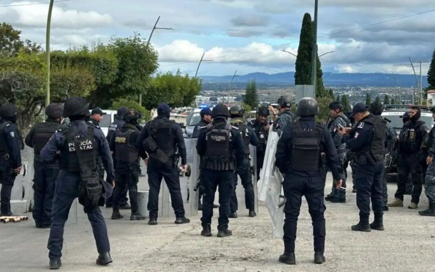 Caen 92 policías por obstruir operativo contra el narcomenudeo en Chiapas