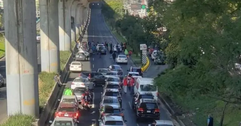 Manifestaciones paralizan Periférico Sur y Tlalpan