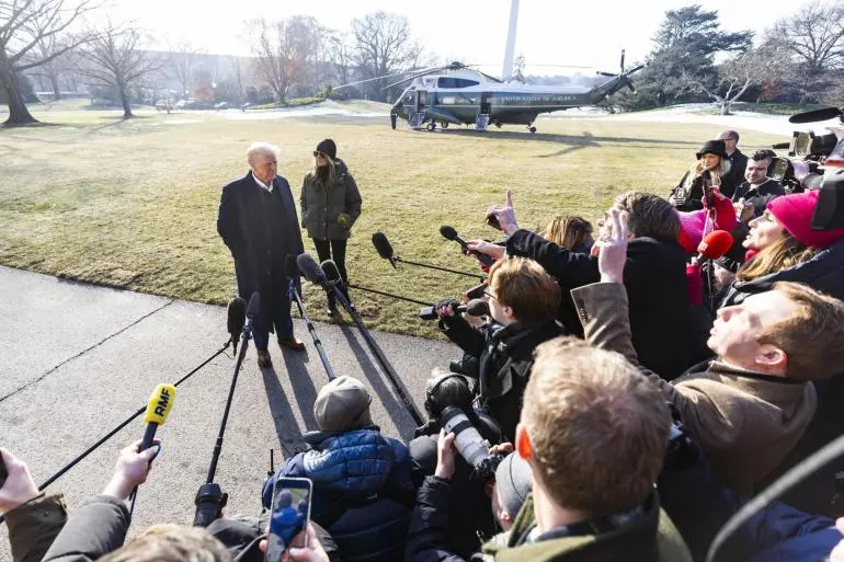 Trump dice que el ejército entró en California para “abrir el agua” y el estado lo niega