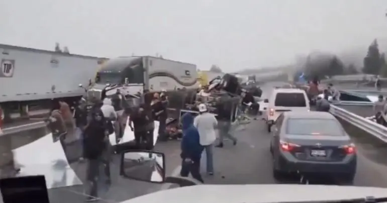 Accidente en la autopista Xalapa-Perote deja dos muertos; se registra rapiña