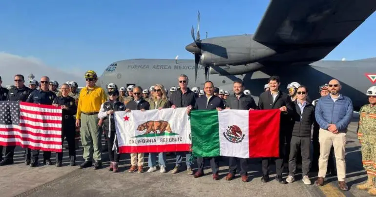 Incendio en California: Gobernador agradece llegada de bomberos mexicanos