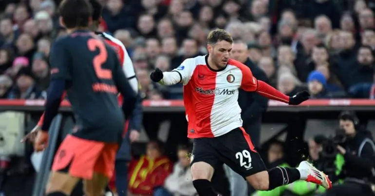 Pese a gol del ‘Chaquito’ Giménez, Feyenoord cae ante el Utrecht