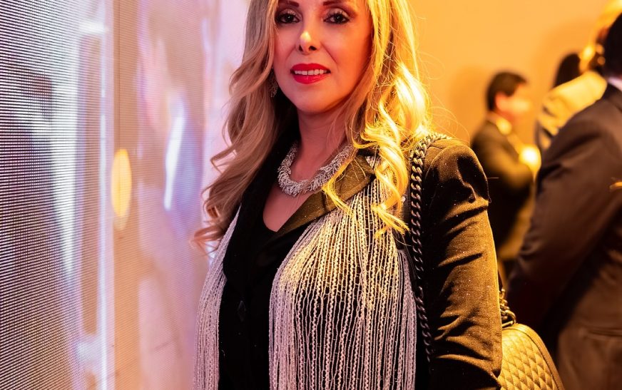 La Maestra Marisela Morales Ibáñez felicita al Ejército Mexicano