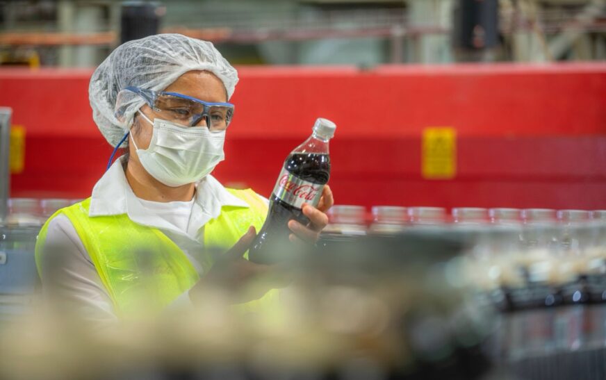 Industria Mexicana de Coca-Cola reconoce labor de millones de mexicanos; suma a la campaña “Hecho en México”