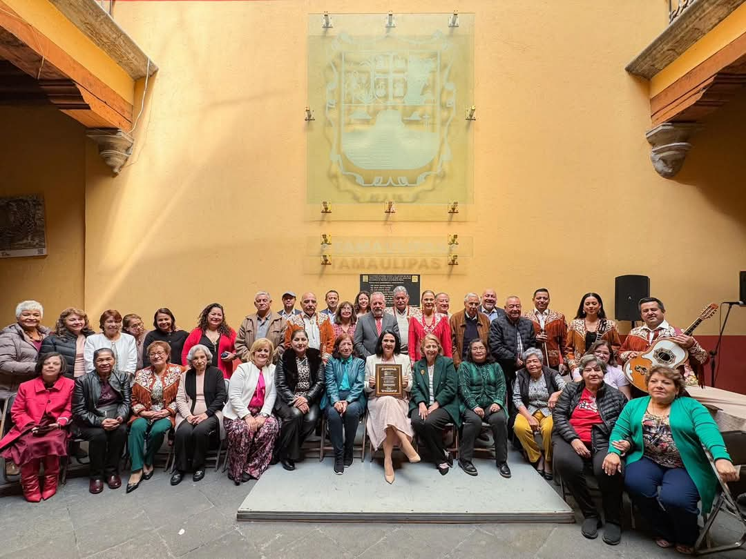 Recibe Mónica Villarreal Reconocimiento de la Comunidad Tamaulipeca en la CDMX