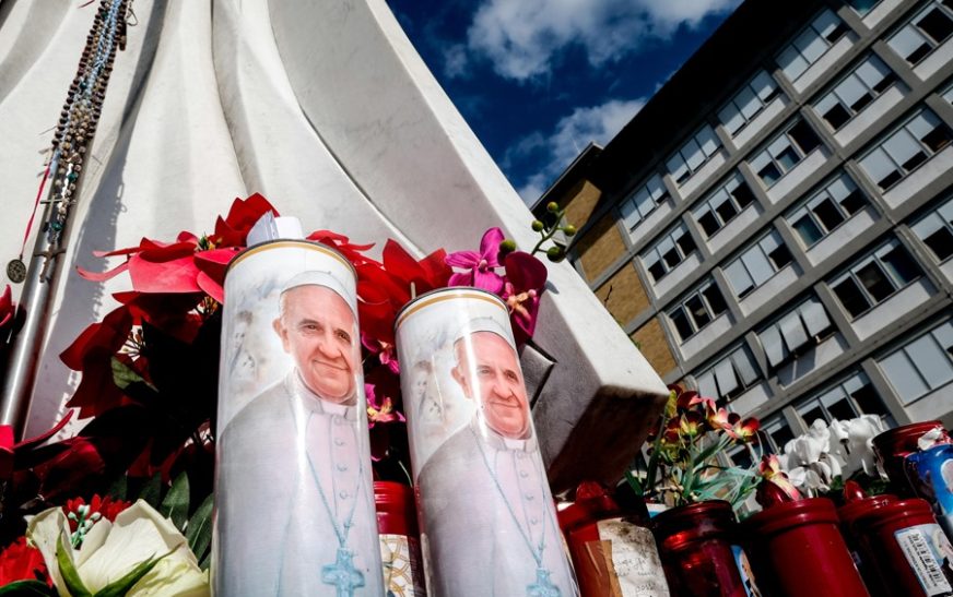 ‘Recen por mí’, el Papa Francisco envía un mensaje a los fieles en medio de crisis de salud