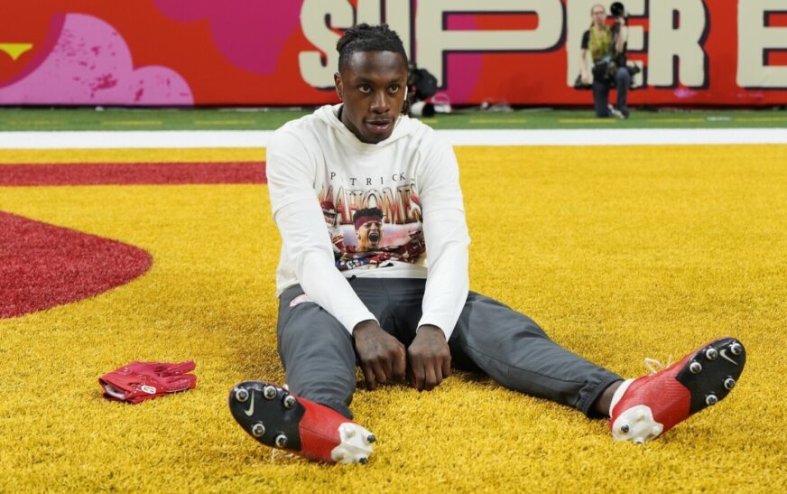 Xavier Worthy, jugador de los Chiefs, arrestado por violencia doméstica