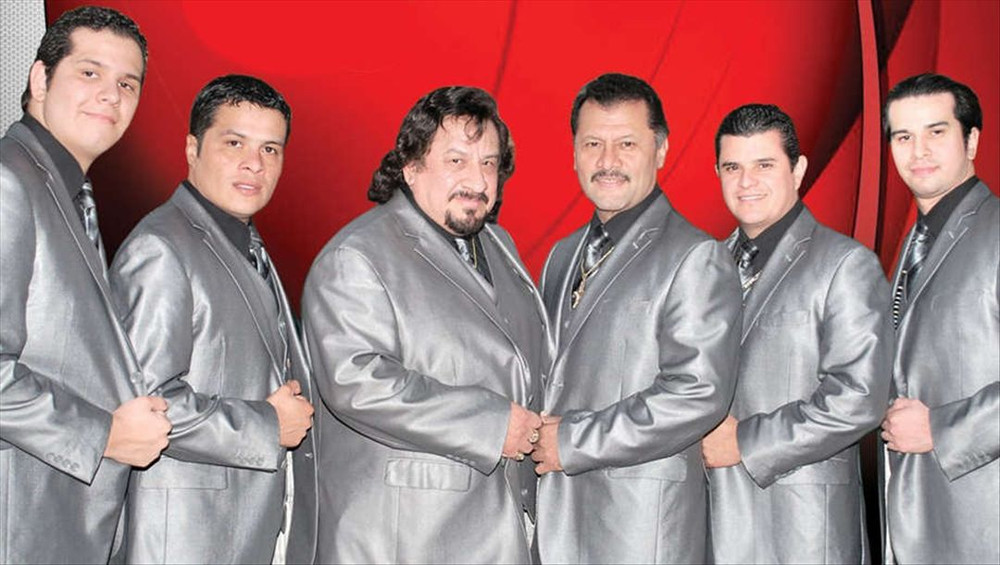 Muere ahogado en playa de Guatemala Mario Sotelo, vocalista de Los Caminantes