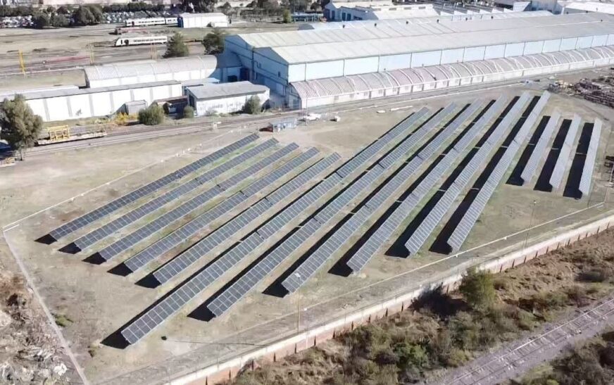 Alstom impulsa la sostenibilidad con paneles fotovoltaicos en su planta de Sahagún, en México