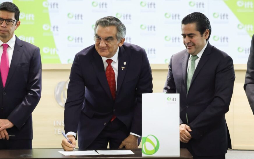 Entrega IFT concesiones de radio y tv a Tamaulipas