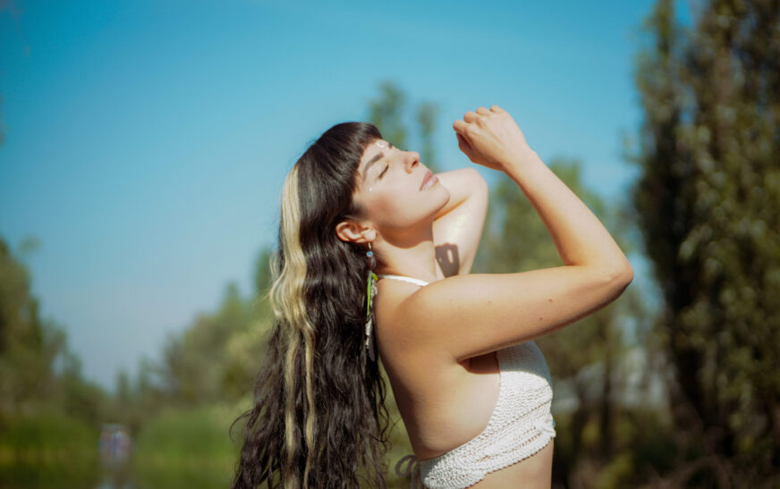 NIKKI FÖLK LANZA SU NUEVO ÁLBUM “CANTO PARA NO LLORAR”