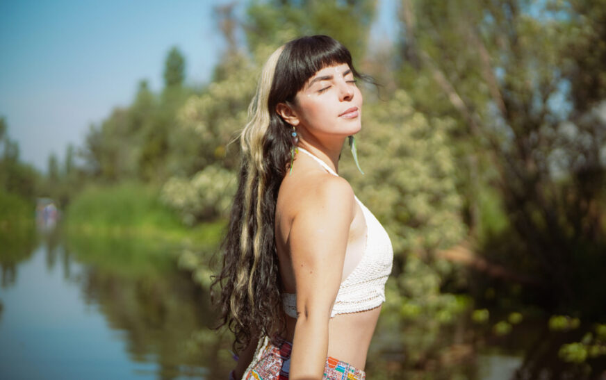 NIKKI FÖLK LANZA SU NUEVO ÁLBUM “CANTO PARA NO LLORAR”