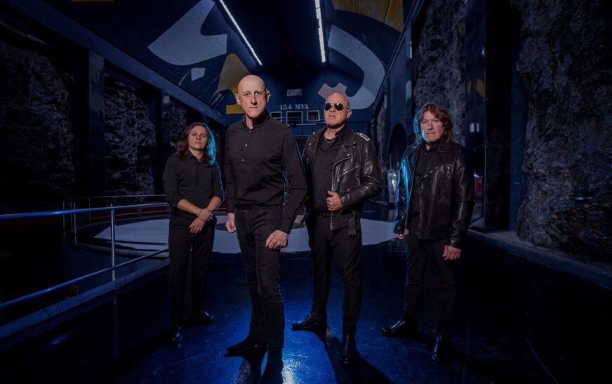 LA BANDA ESPAÑOLA ILEGALES REGRESA A MÉXICO CON SU CONCIERTO PRESENTANDO “JOVEN Y ARROGANTE”, SU NUEVO DISCO