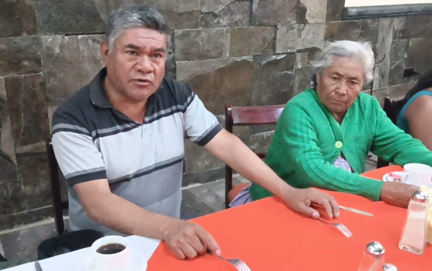 Hijos de exgobernador de Puebla, son acusados por despojo a campesinos.