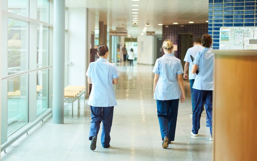 Tecmilenio celebra primera egresada certificada como Registered Nurse para trabajar en EE.UU.