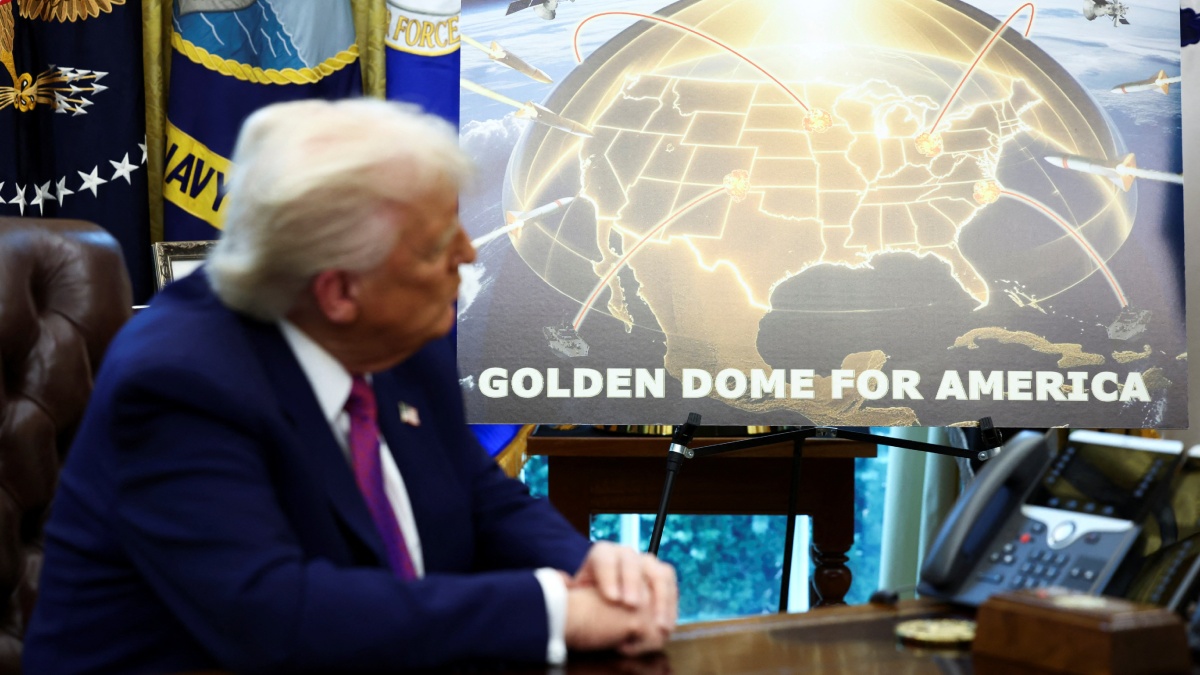 Corea del Norte y Rusia acusan a Trump de querer militarizar el espacio con su “Cúpula Dorada”