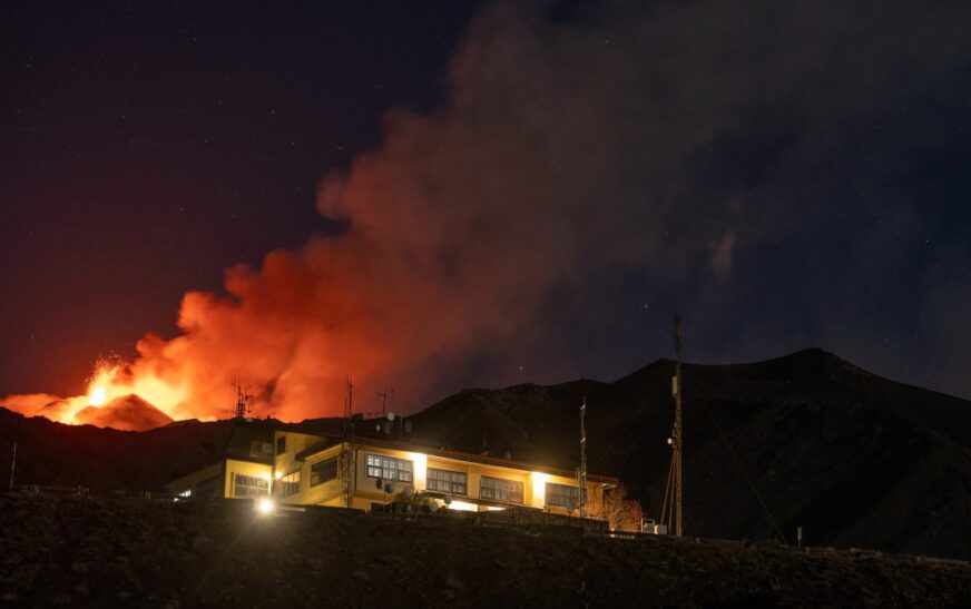 Etna, el volcán más activo de Europa, intensifica su actividad