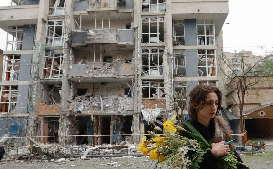La paz no llega a Ucrania: Rusia lanza su mayor ataque aéreo; deja 12 muertos