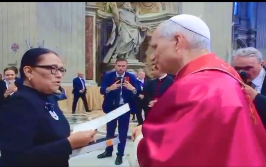Papa León XIV envía saludo a Claudia Sheinbaum y al pueblo de México