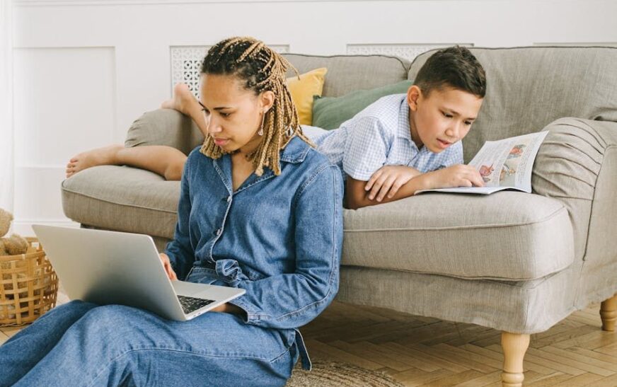 Ser madre y profesionista: UMAD ofrece programas en línea pensados para mujeres que quieren superarse