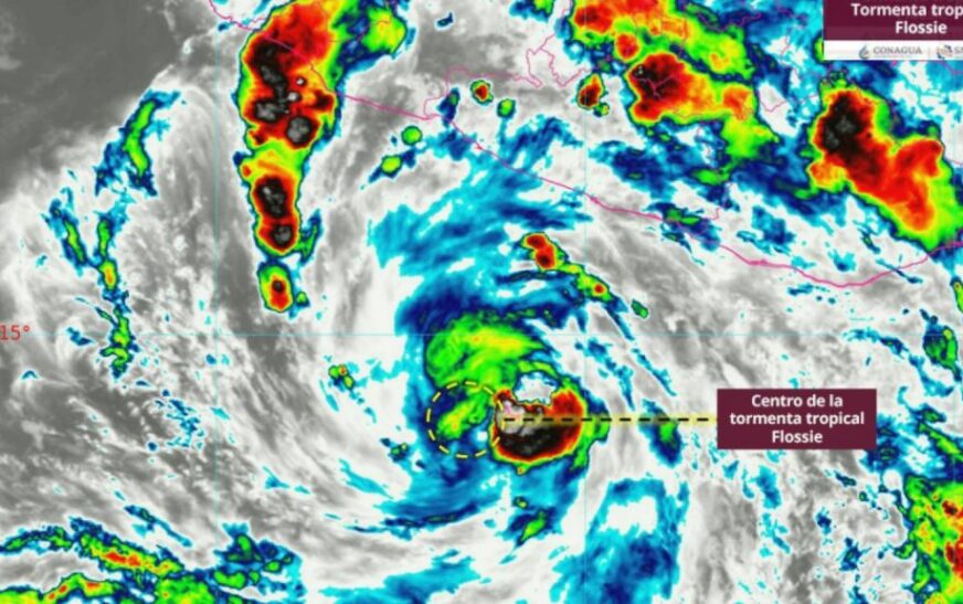 Flossie se intensifica y podría convertirse en huracán este lunes