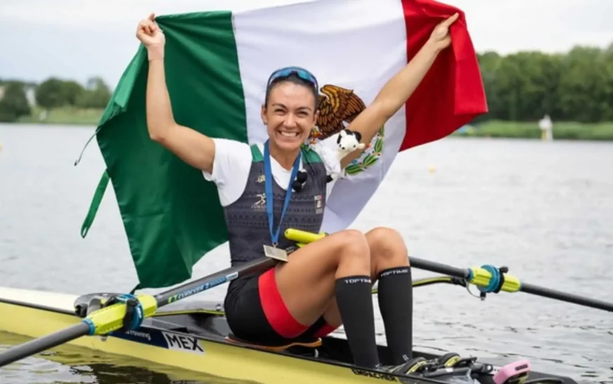 Mexicana Kenia Lechuga gana oro en Copa del Mundo de Remo en Italia