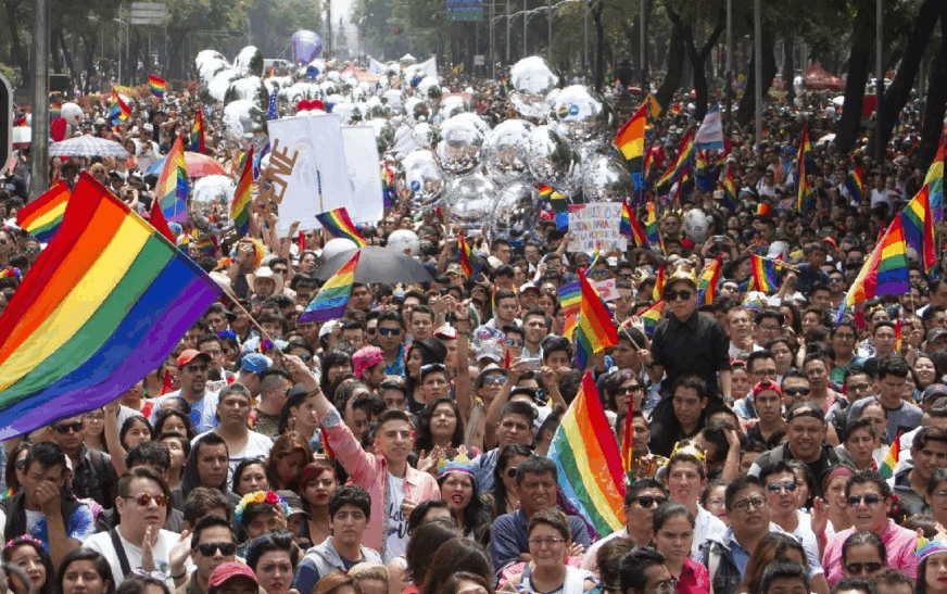 Claudia Sheinbaum conmemora Día Internacional del Orgullo LGBTTTIQ+