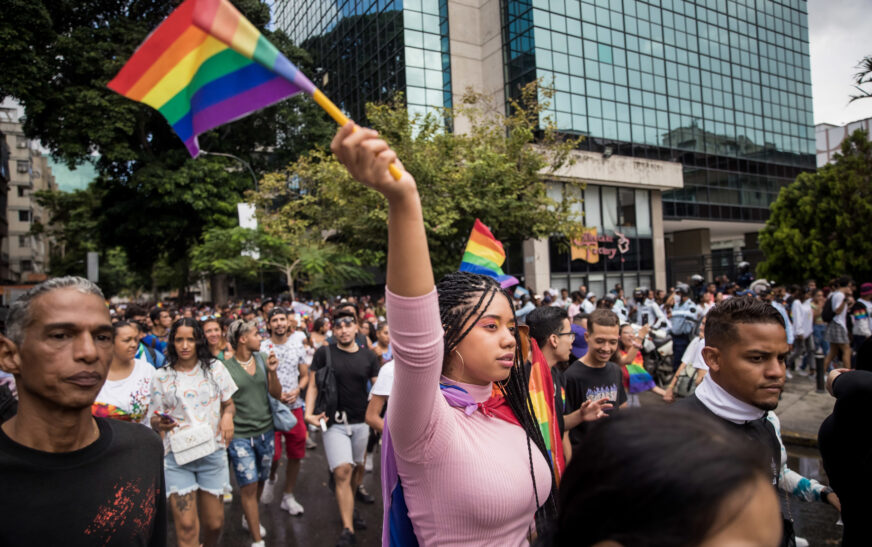 CDMX dedica la Marcha del Orgullo LGBTIQ+ 2025 a mujeres trans y migrantes en EE.UU.