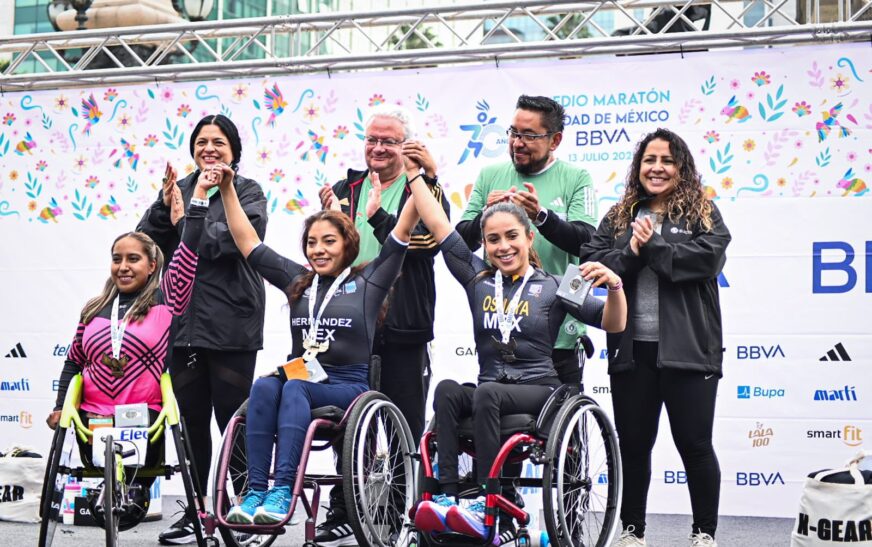 Kiprotich y Kibor conquistan el Medio Maratón de la CDMX; Kathia García sube al podio
