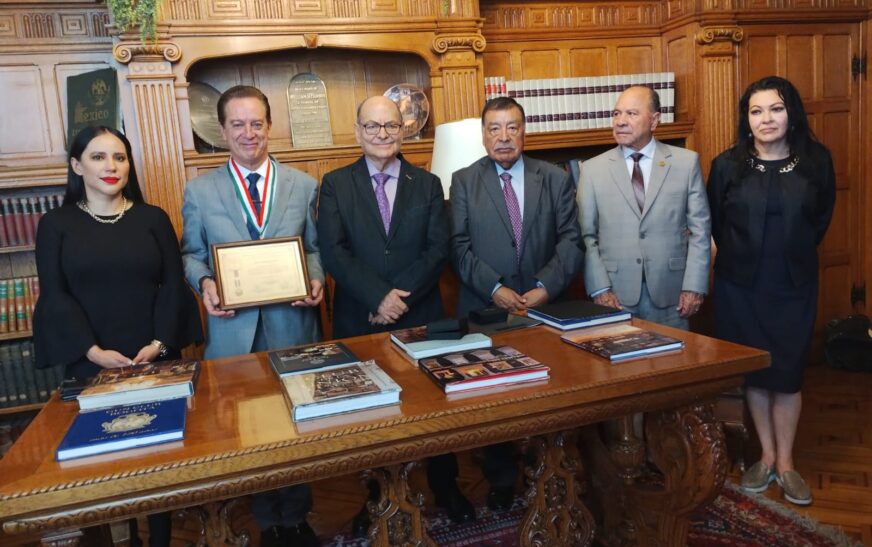 Ricardo Camacho ingresa a la Sociedad Mexicana de Ciencias y Humanidades