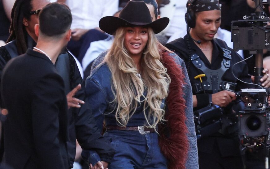 Roban música inédita de Beyoncé guardada en memorias USB que estaban dentro de un auto en EE.UU.