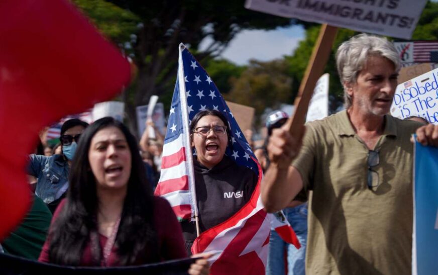 “Good Trouble Lives On”: qué es y por qué miles salen a protestar hoy contra Trump en EE. UU